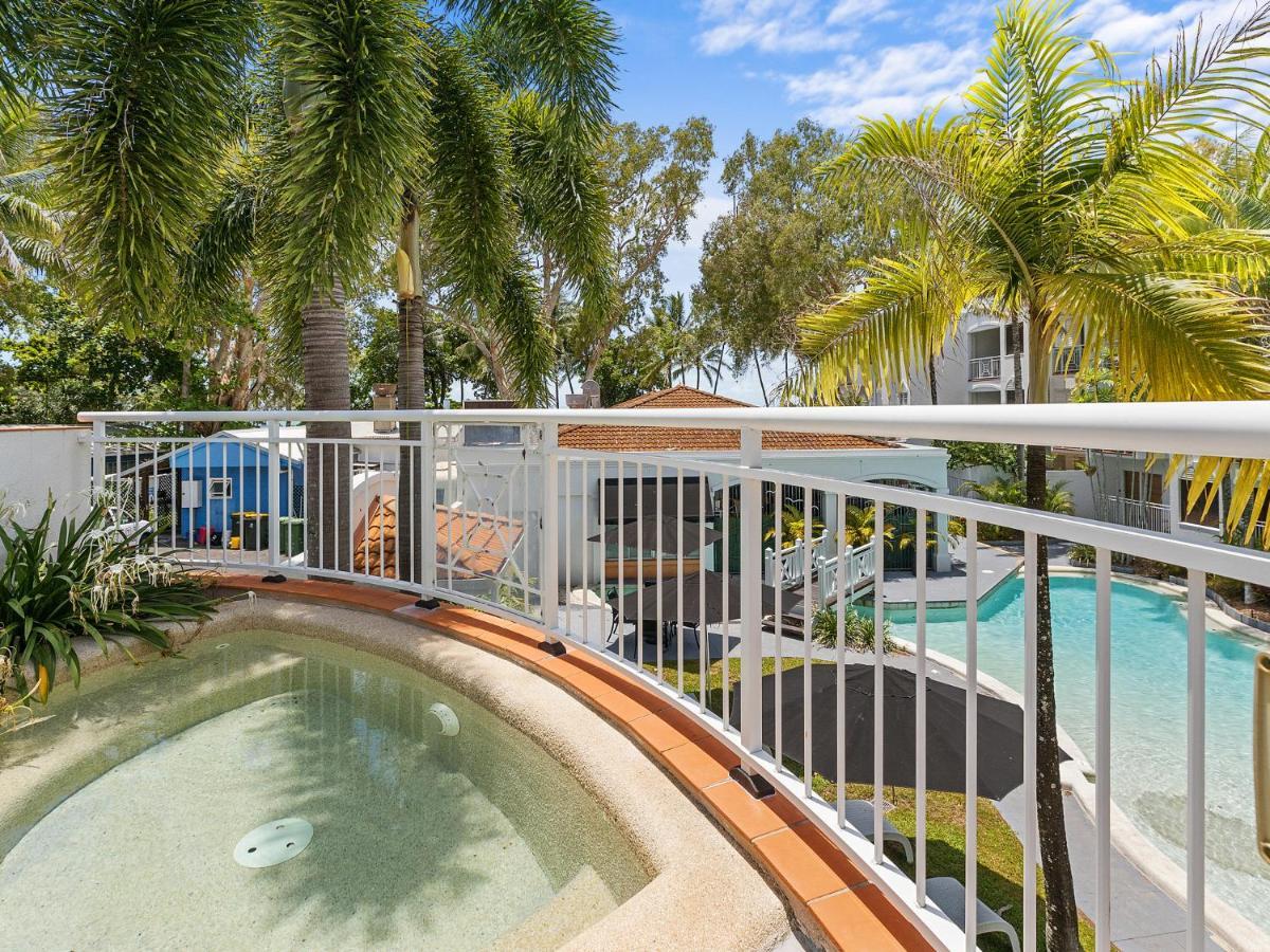 Alassio Beachfront Apartments Palm Cove Exteriör bild