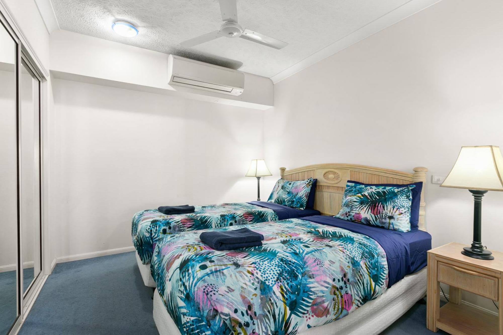 Alassio Beachfront Apartments Palm Cove Rum bild