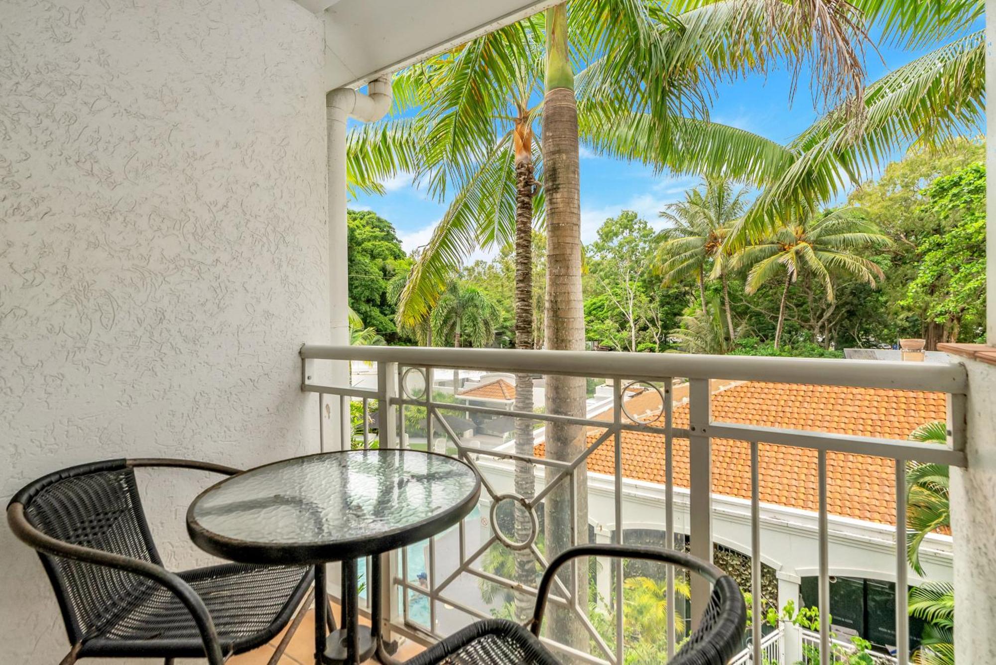 Alassio Beachfront Apartments Palm Cove Rum bild
